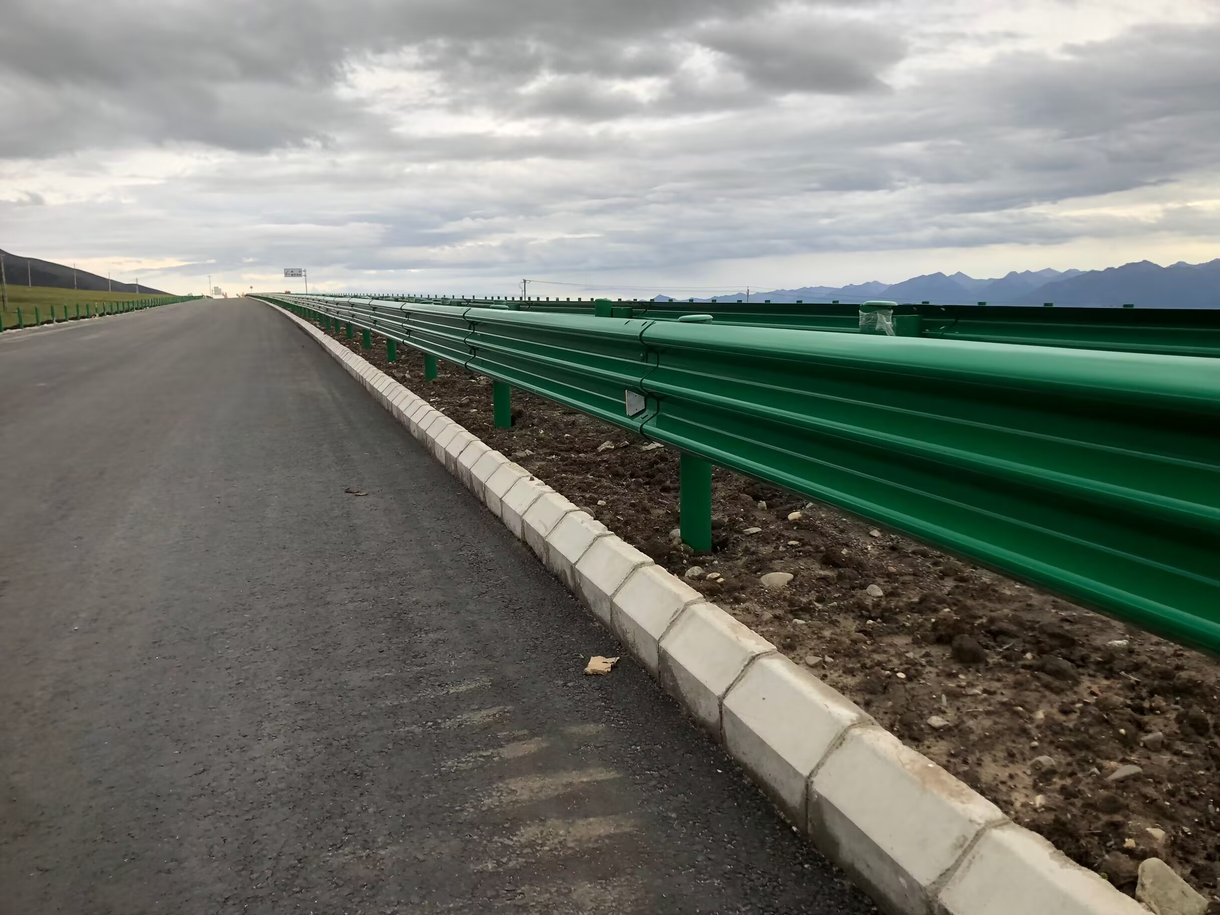 米易县乡村公路波形护栏高速公路波形护栏 - 推荐